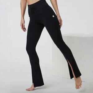 VUORI Daily Split Flare Pants - Yoga - Gym - Black - Size XL